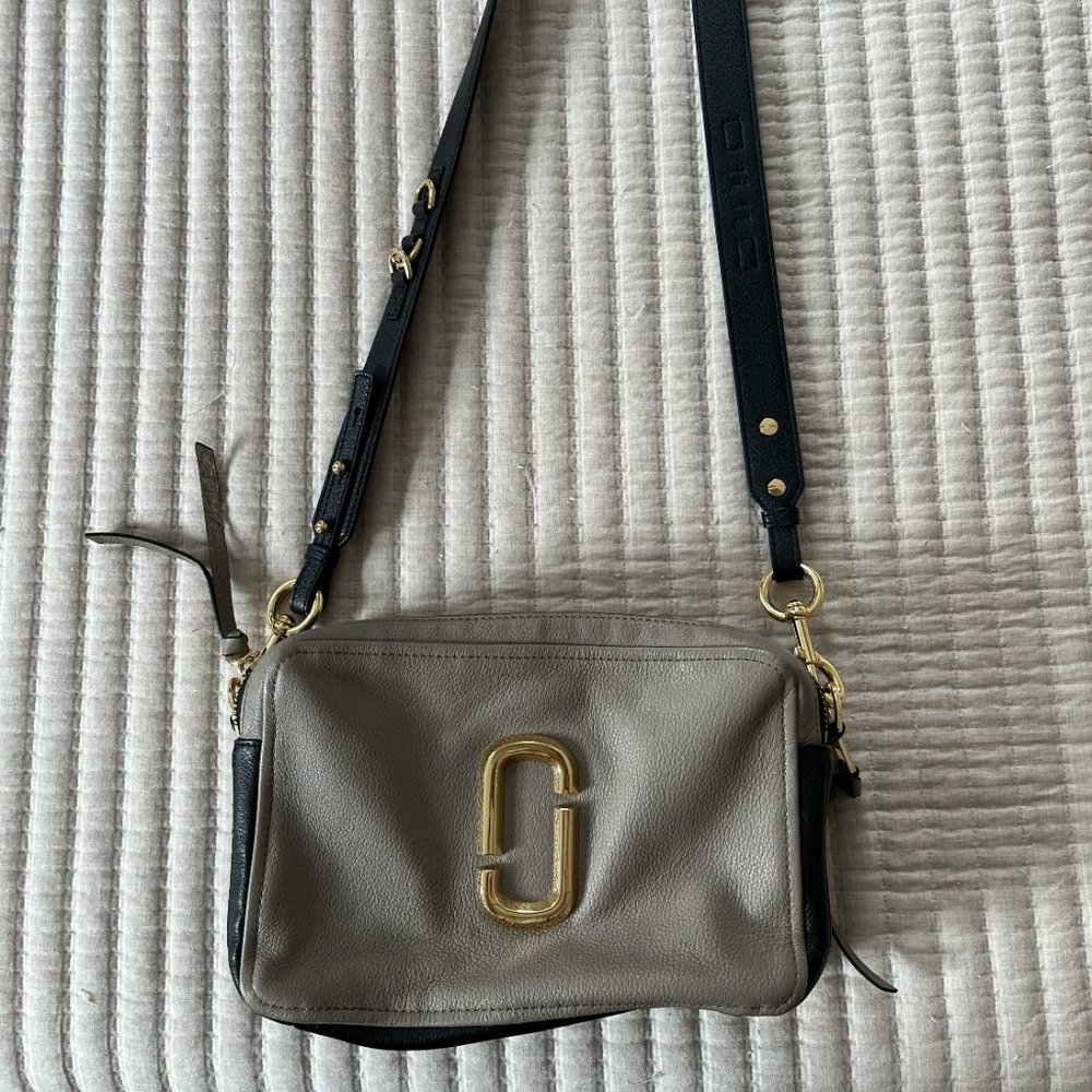 Marc Jacobs The Softshot 27